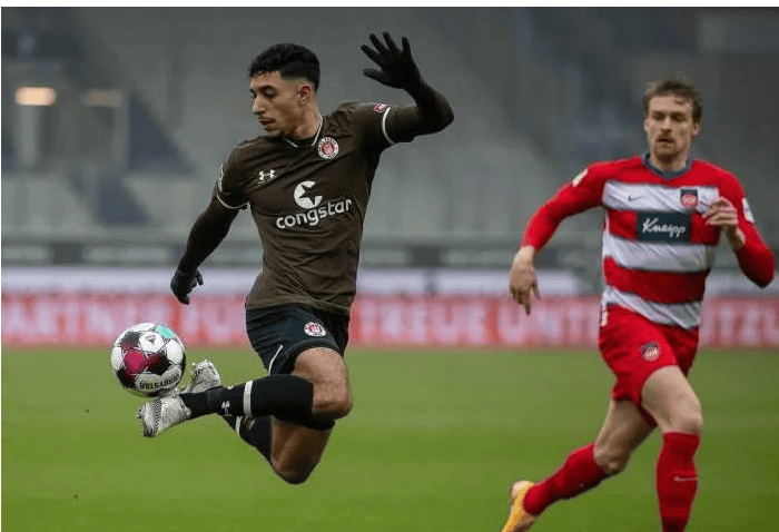 柏林联盟欲挑战多特蒙德，抢夺关键胜利