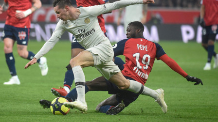 关于南特攻陷里尔主场，取得可贵三分的信息