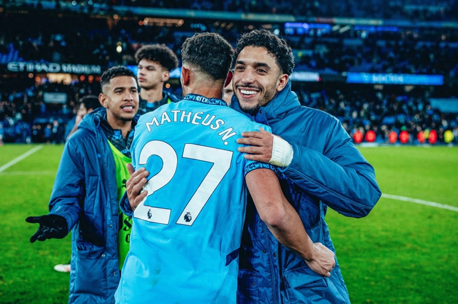 曼城主教练大赞球员团结合作，取得连胜