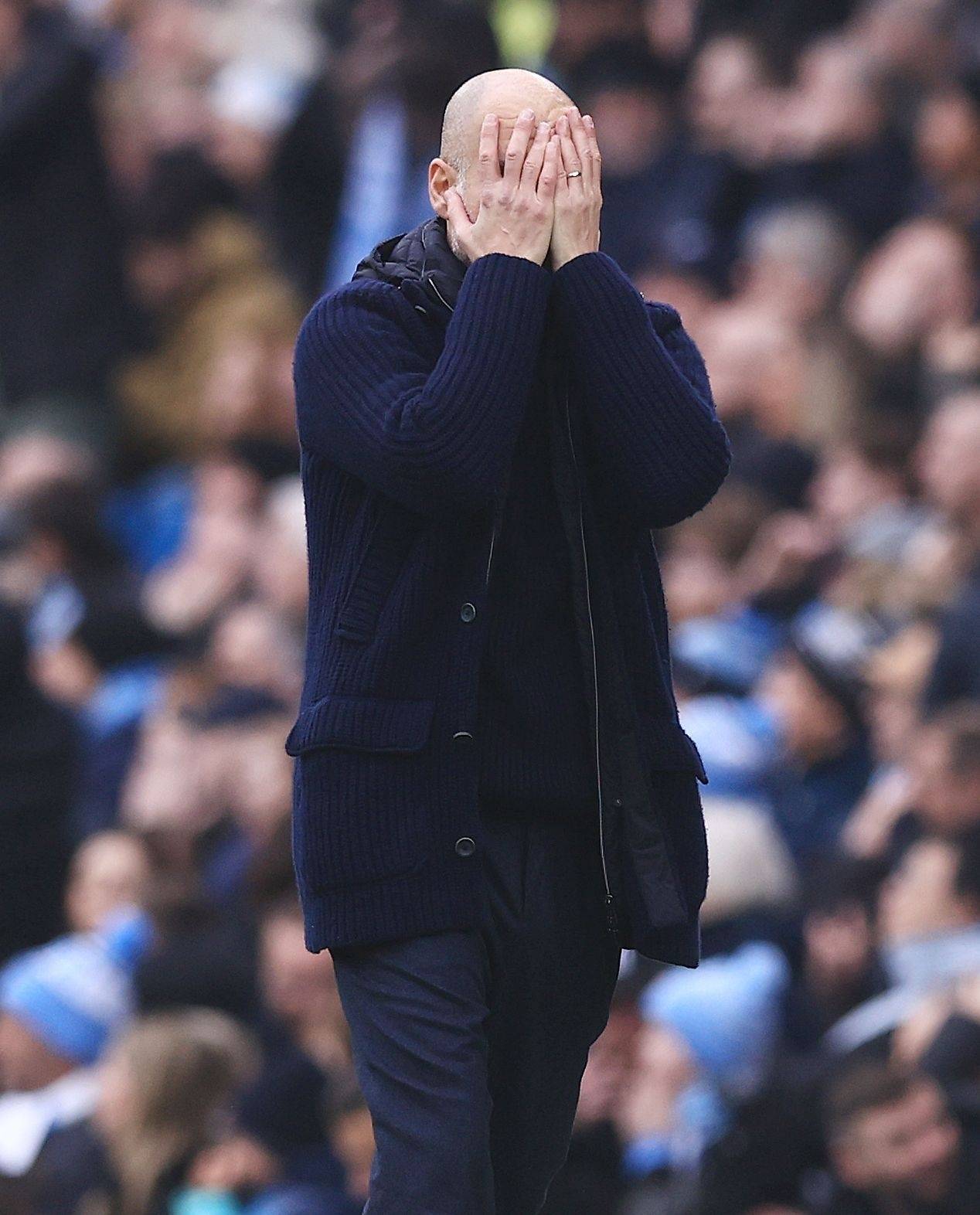 曼城逆转罗马：斯特林梅开二度，贝尔纳多破门