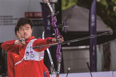 美国射箭选手突破个人记录，实力赢得