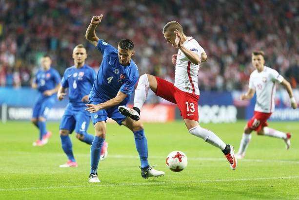 波黑教练支持球员全力备战