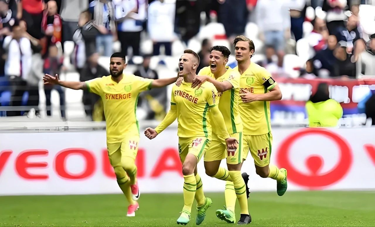 关于摩纳哥俱乐部发布球员训练照片，备战下一场比赛的信息