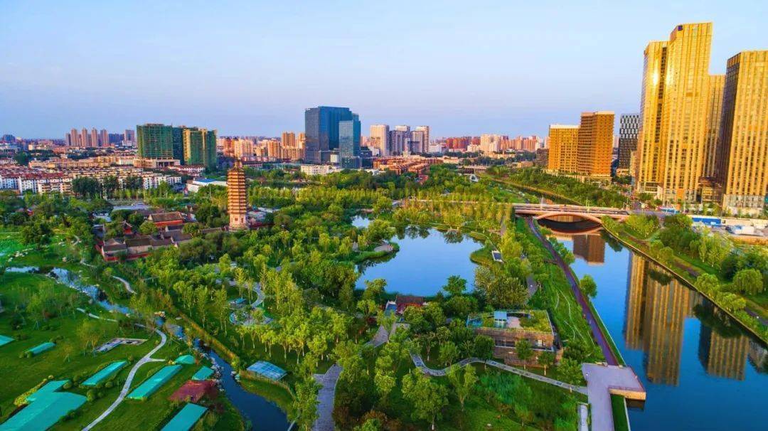 包含北京队势如破竹，对手防线摇摇欲坠的词条