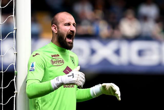 维罗纳客场惊险获胜，实现保级目标