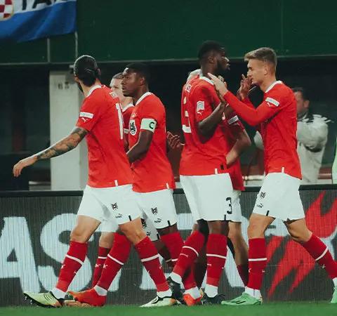 欧预赛比赛激战完美收官，各队展现出色技术的简单介绍