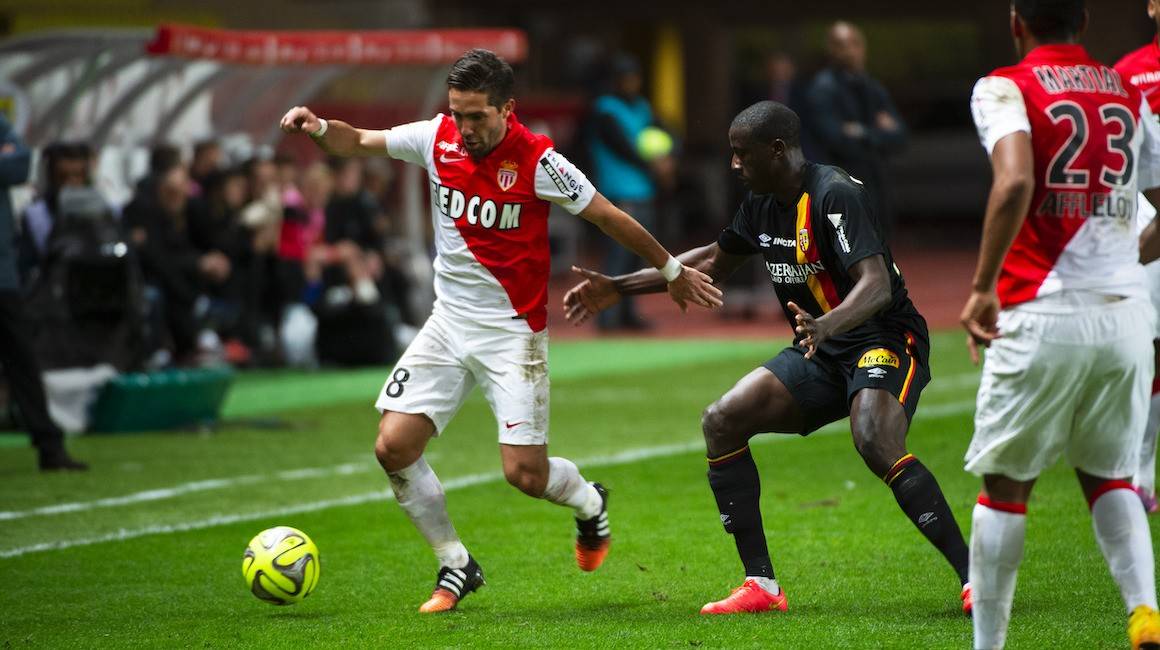 沃尔夫斯堡客场作战，向胜利发起冲击