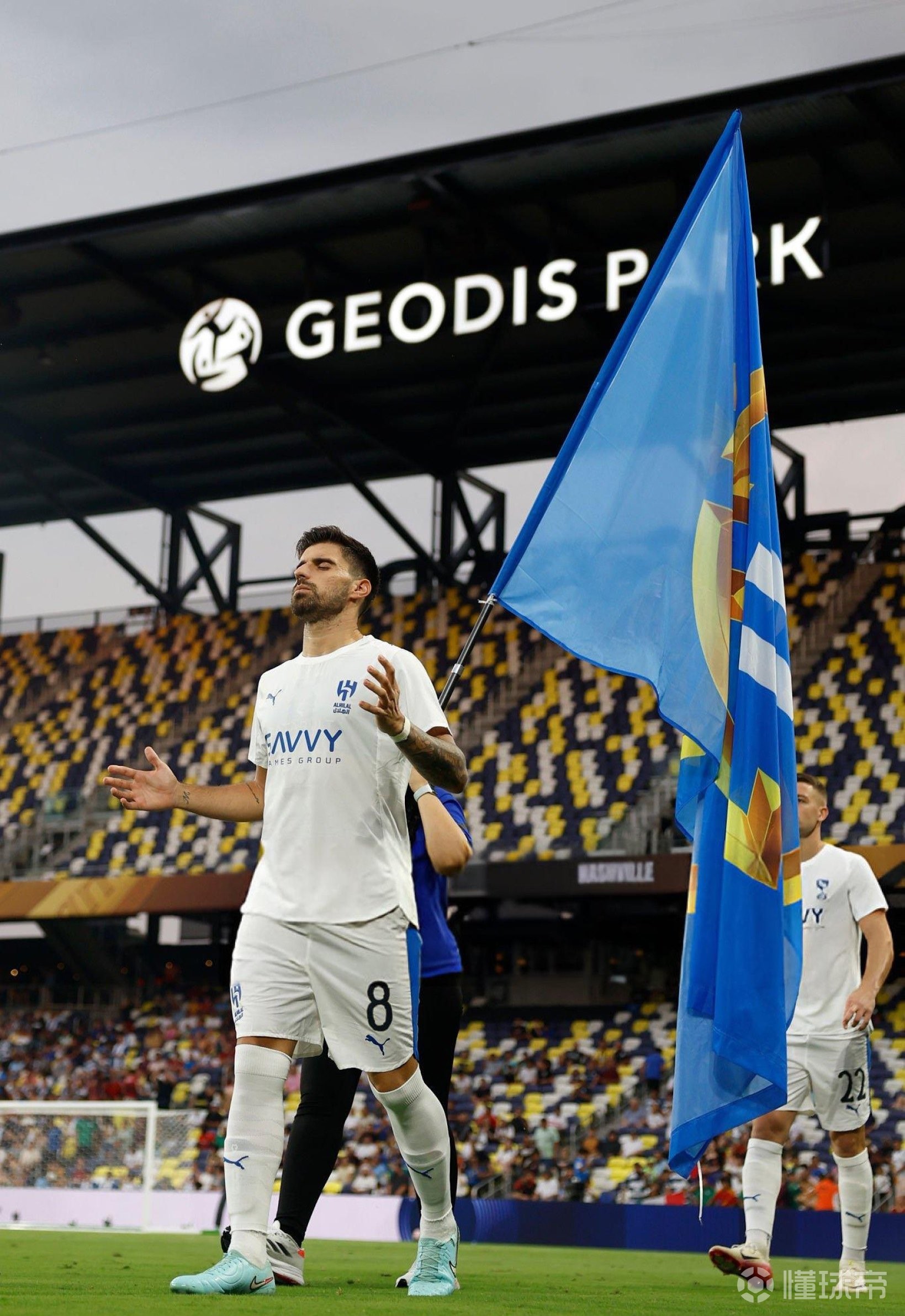 包含皇家马德里将面对曼城的激烈挑战的词条