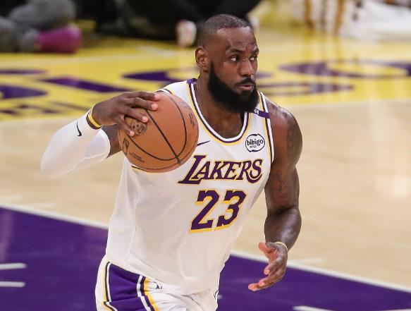 快船三连胜火箭，西部决赛系列赛打成2-2平的简单介绍