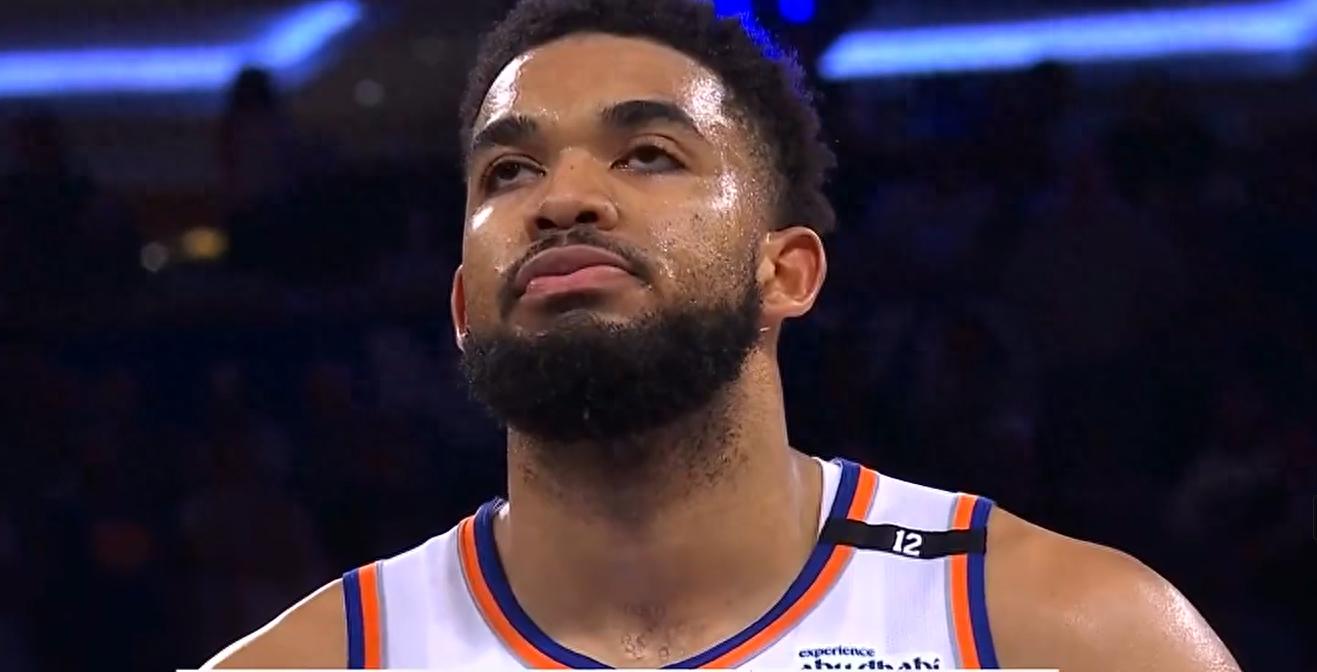 包含纽约尼克斯裁员青年球星受重伤赛季报销的词条