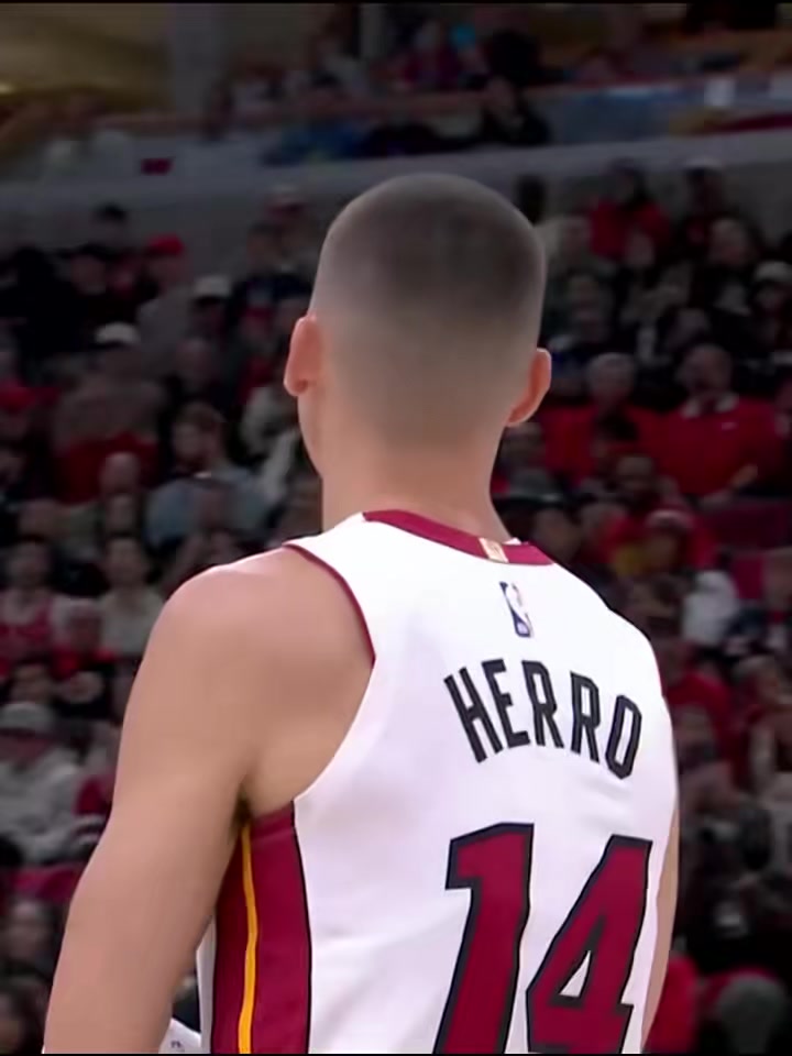 热火114-97击败公牛