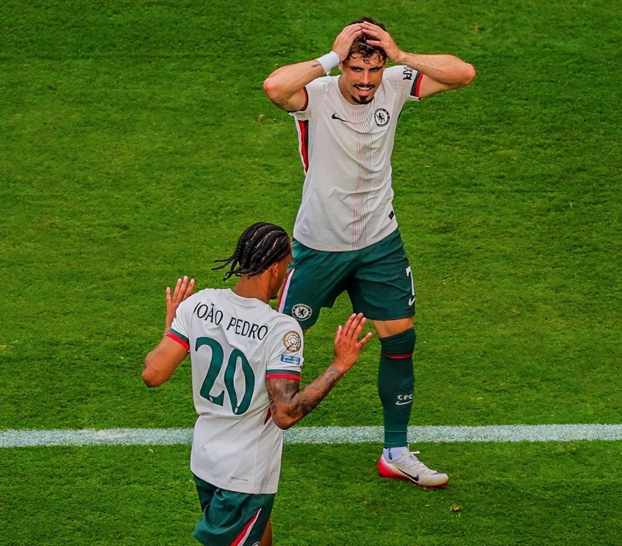 切尔西守门将神勇扑点，助国家队晋级欧洲国家杯