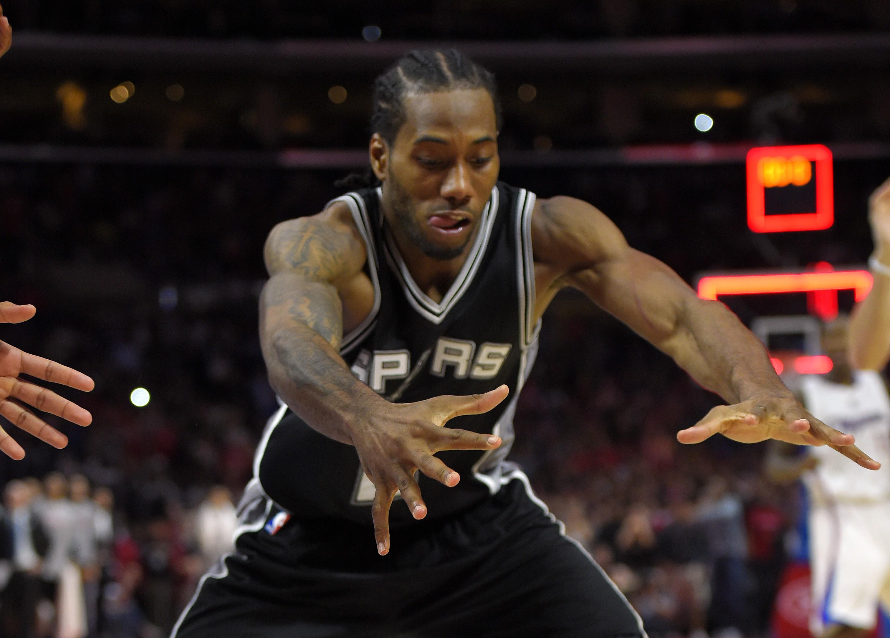 关于马刺卫冕之路曲折，伦纳德伤愈复出成球队最大变数的信息