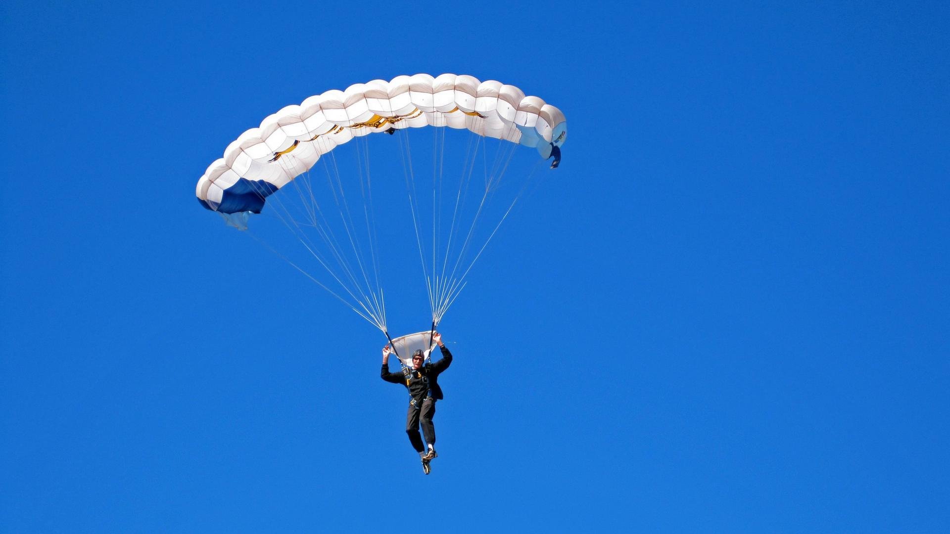 单挑速度之巅，当莫兰特的方向盘成为胜负手
